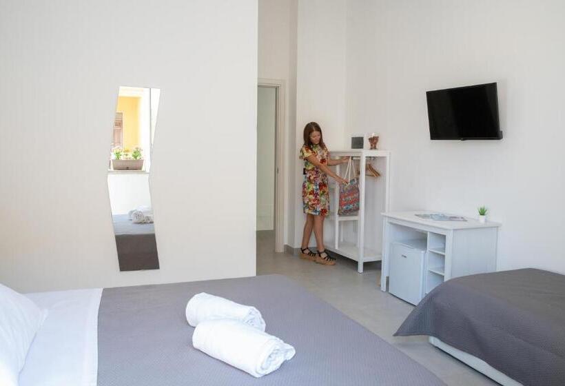 标准三人间, B&b Zio Luciano