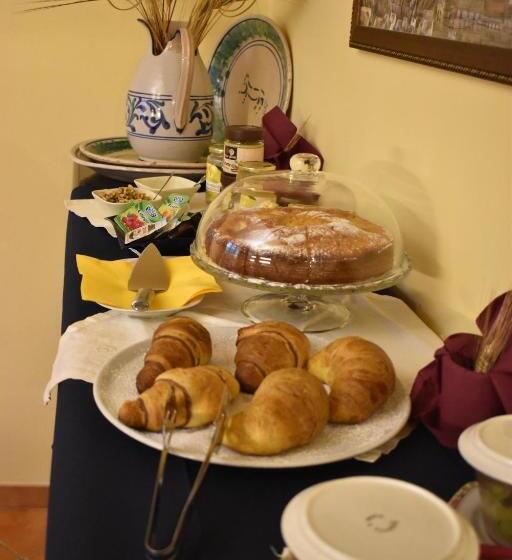 חדר משפחתי, Balconcino Sugli Ulivi