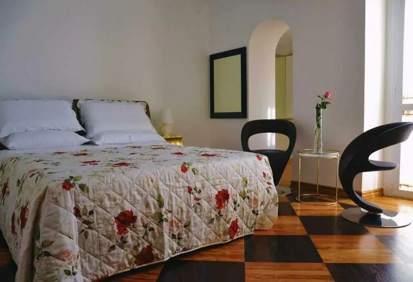 Suite z Hydromasażem, Beb Cornelia