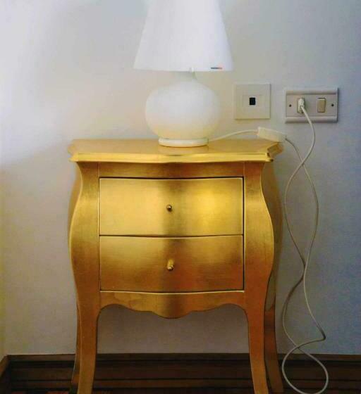 סוויטה עם ג'קוזי, Beb Cornelia