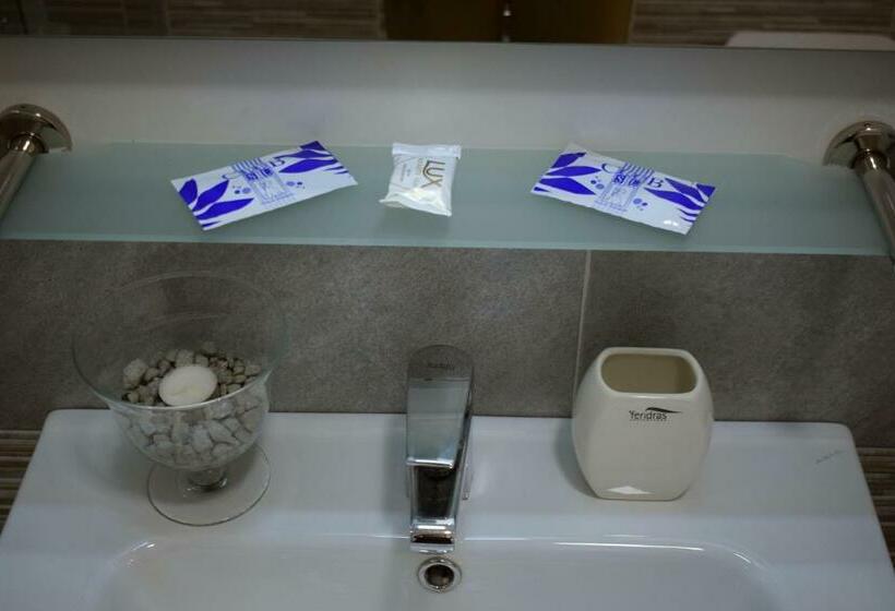 豪华工作室, Il Borgo