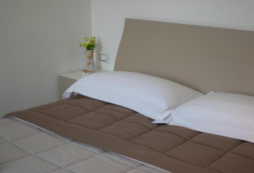اتاق لوکس یک تخته, Il Borgo