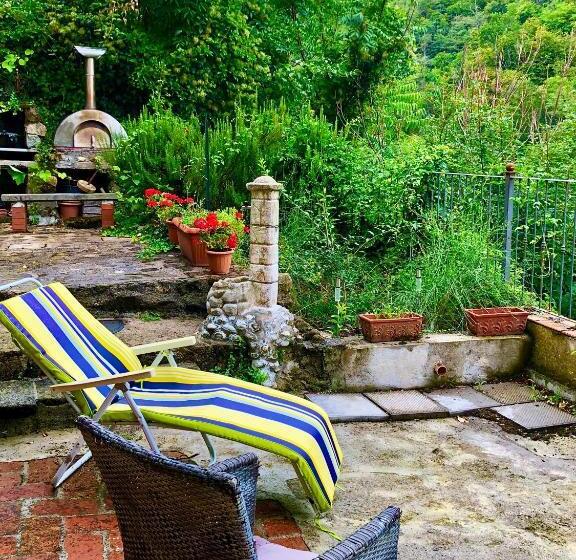 带1个卧室带花园景观的公寓, Il Priorato