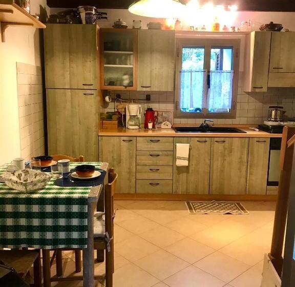 带1个卧室带花园景观的公寓, Il Priorato