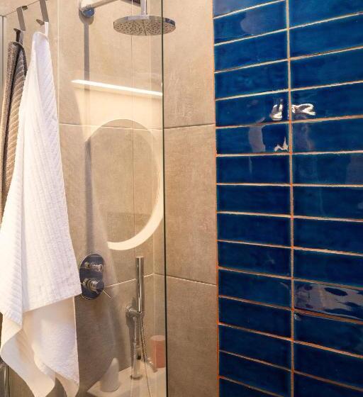 חדר סטנדרט, La Trave