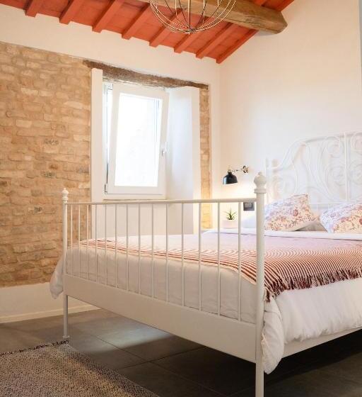 חדר סטנדרט, La Trave