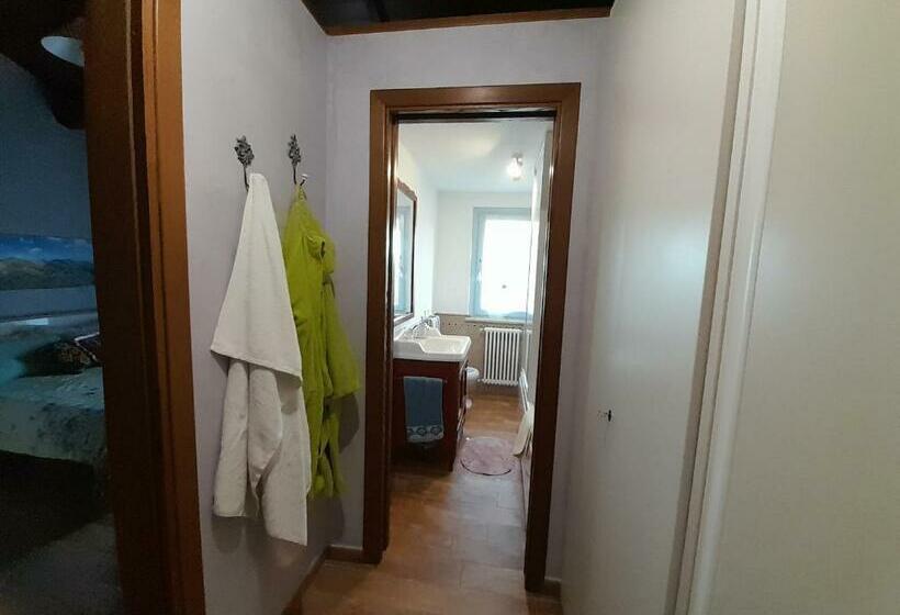 اتاق کلاسیک سه تخته, Rifugio Nel Bosco