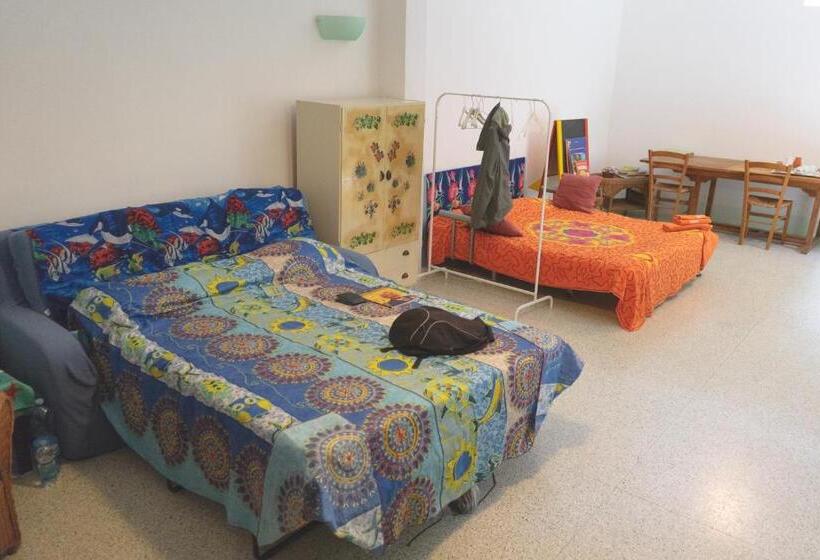 Четырехместный Номер Стандарт, Donn Anna B&b