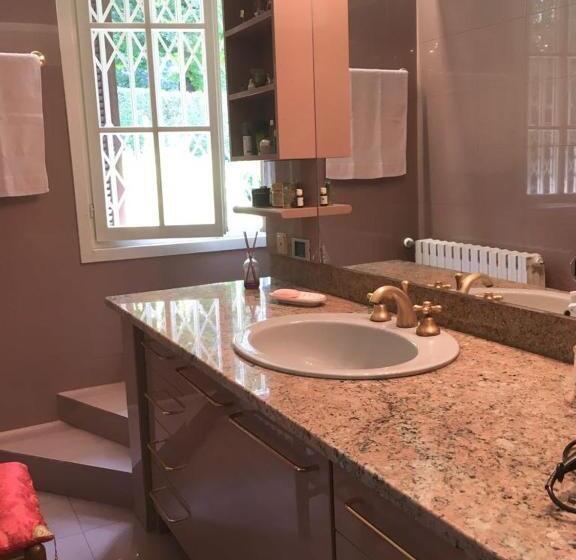 اتاق استاندارد با تخت بزرگ, B&b Le Magnolie