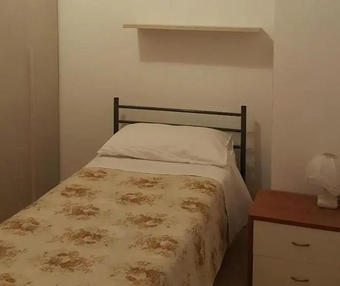 スーペリアシングルルーム, Bed And Breakfast Agata