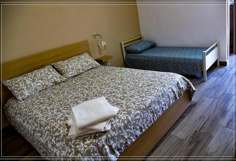 Номер Стандарт Трехместный, Bb Sicily