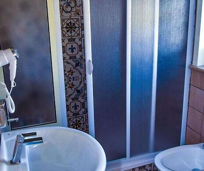 Номер Стандарт Трехместный, Bb Sicily