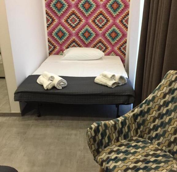 غرفة عائلية, Il Vespro