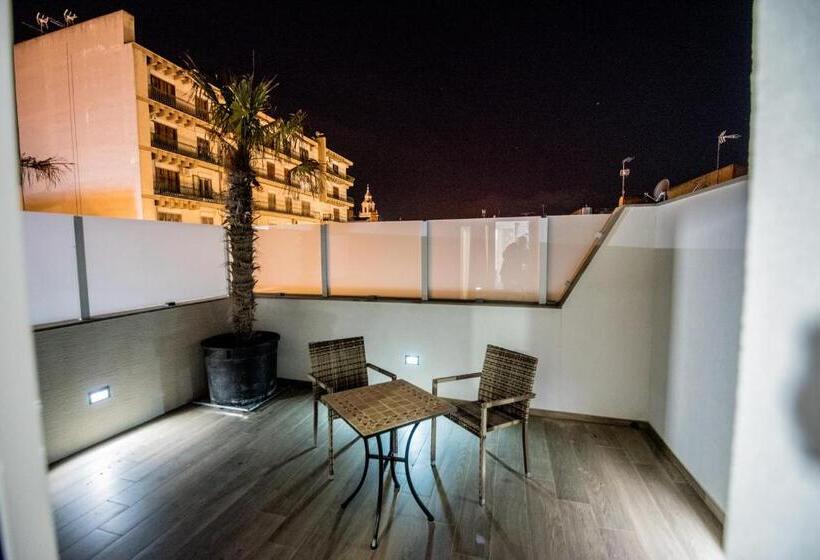 غرفة ديلوكس, Il Vespro