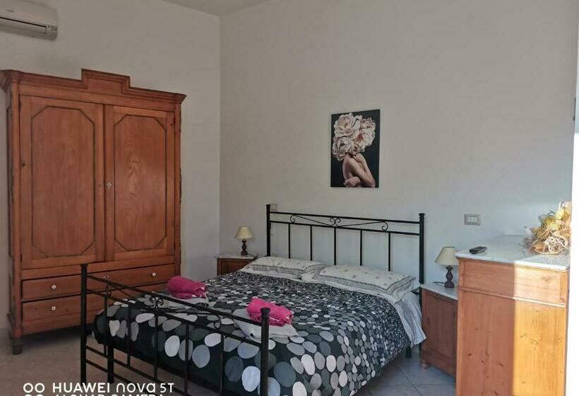 غرفة قياسية سرير كينج, L Abete