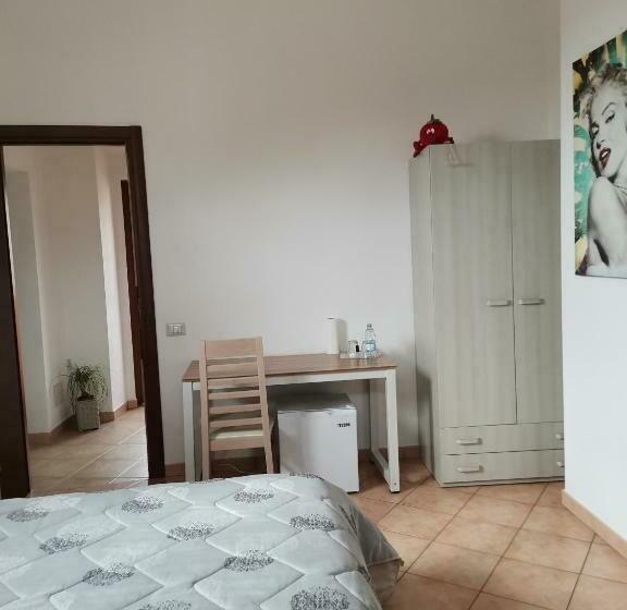 غرفة قياسية سرير كينج, L Abete