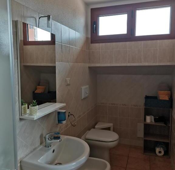 غرفة قياسية سرير كينج, L Abete