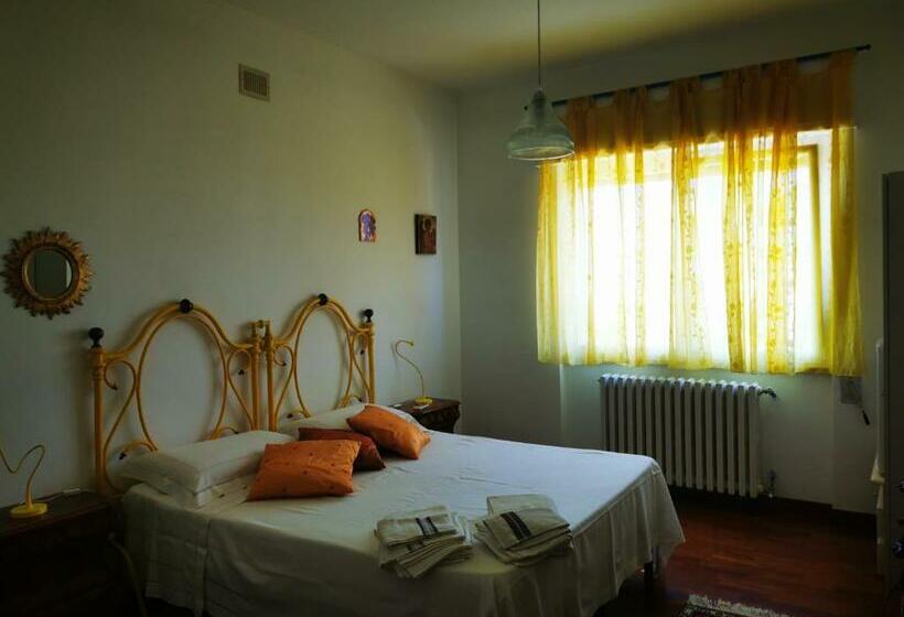 חדר סטנדרט עם מיטת קינג, La Ginestra