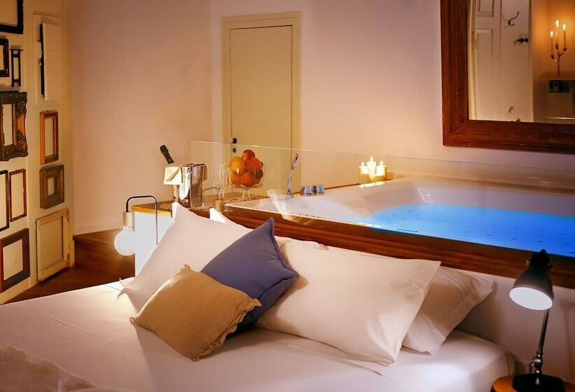 سوئیت با وان آب گرم, Naca Suite