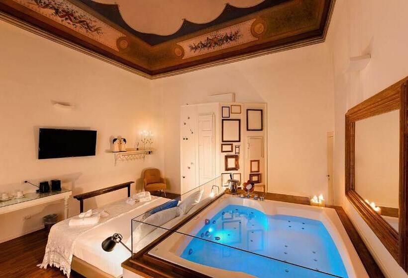 جناح ديلوكس, Naca Suite