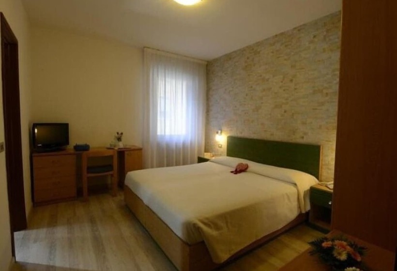 חדר סטנדרט, Vittoria