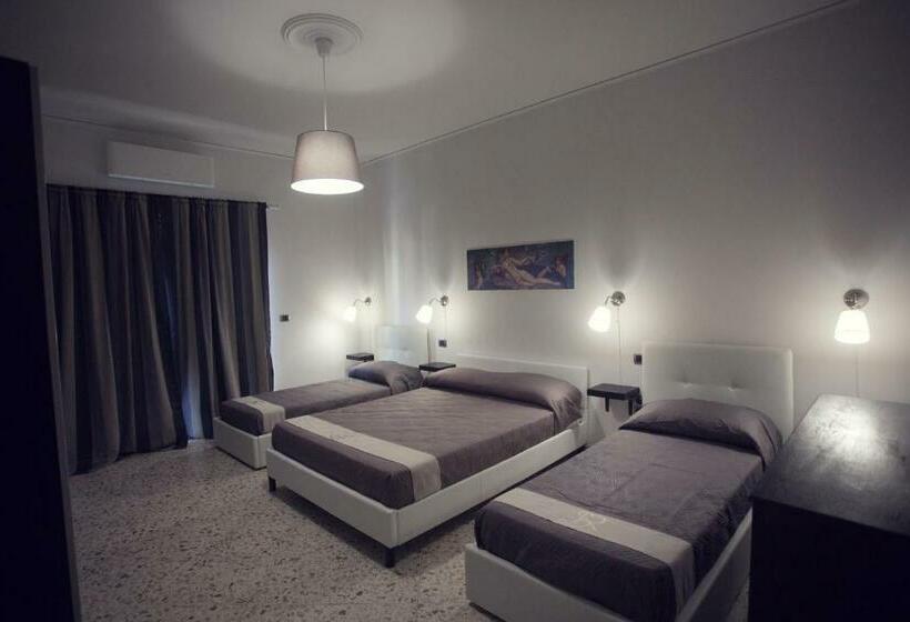 غرفة قياسية رباعية, Sanctuary Rooms