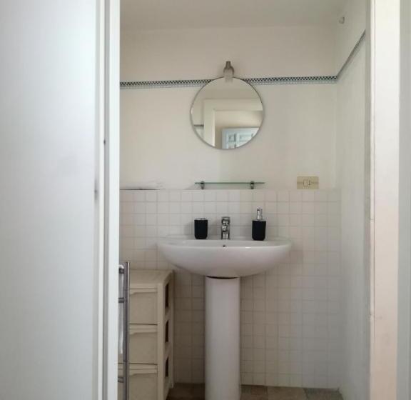 Номер Стандарт, Elianthos B&b