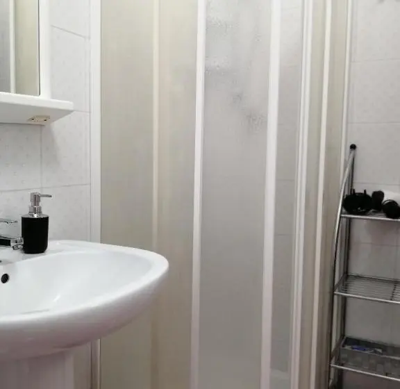 スタンダード4人部屋, Elianthos B&b