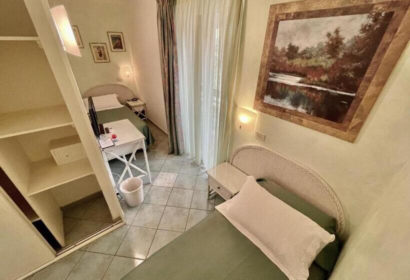 اتاق استاندارد چهار تخته, Meridiana