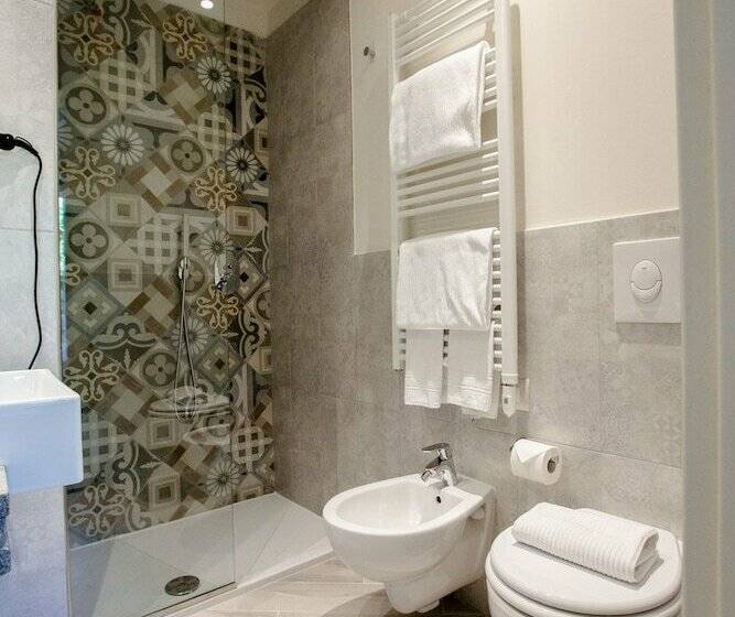 شقة غرفة واحدة, San Lorenzo Apartments