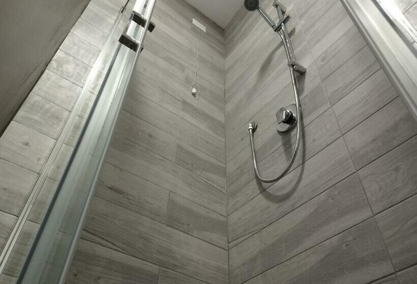 Номер Стандарт, Quiero Más B&b