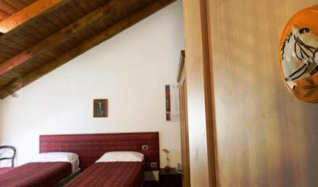 غرفة قياسية ثلاثية, Albergo Cavallino