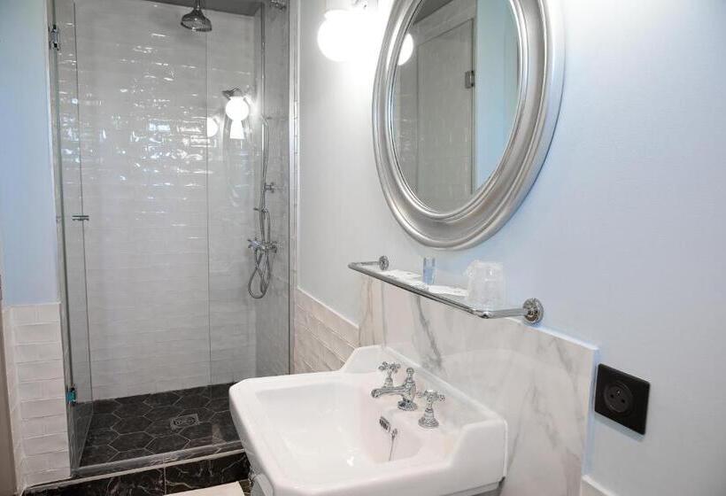 جناح عائلي, Auberge La Renaissance