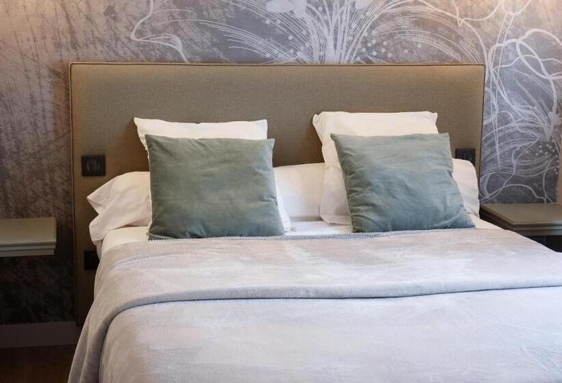 Номер Стандарт, Auberge La Renaissance