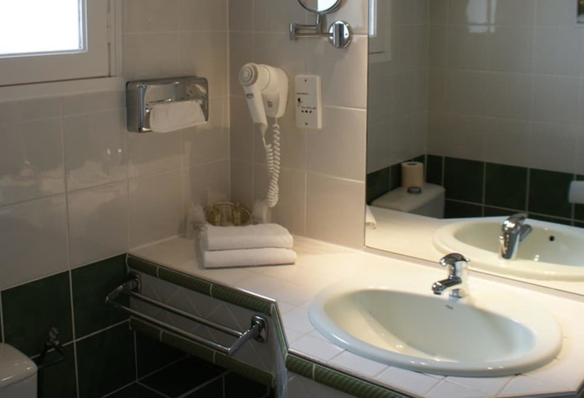 חדר סטנדרט, Auberge La Tomette, The Originals Relais