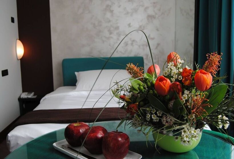 غرفة سوبيريور فردية, Business