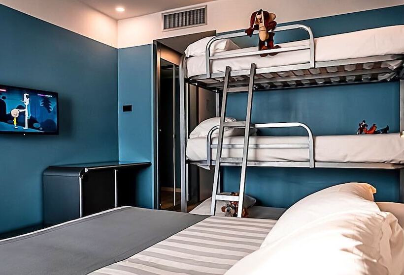 غرفة عائلية, Business