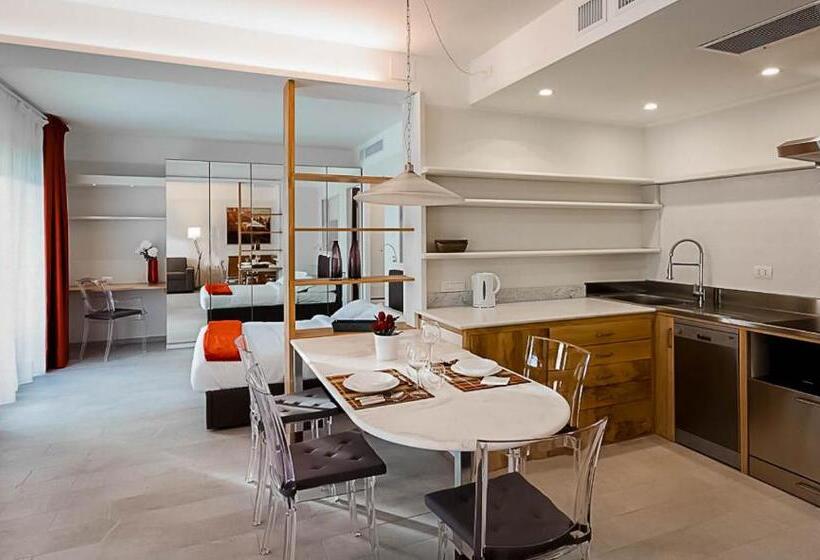 غرفة قياسية, Business