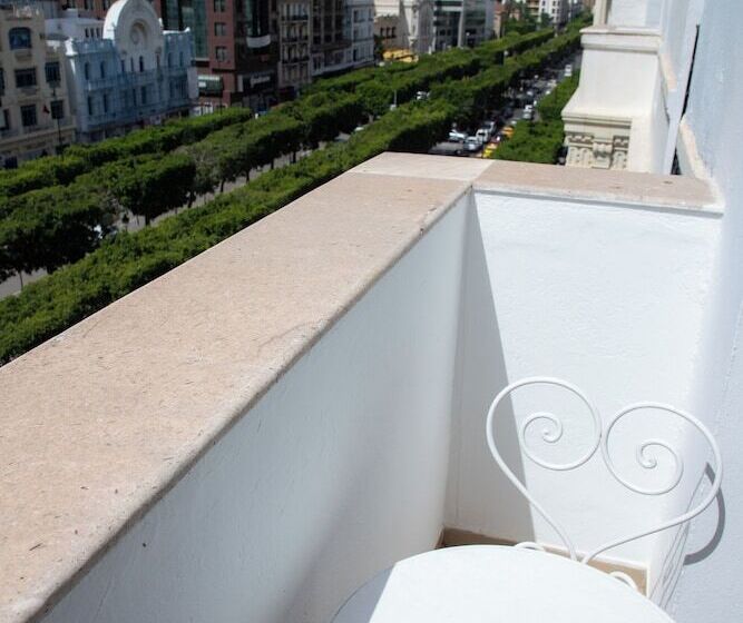 اتاق استاندارد, Carlton