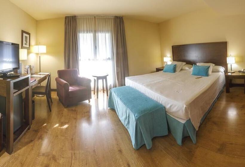 Номер Стандарт, Gran Hotel Ciudad De Barbastro