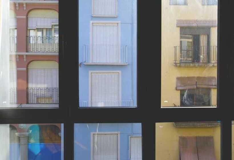 스탠다드 트리플 룸, Gran Hotel Ciudad De Barbastro