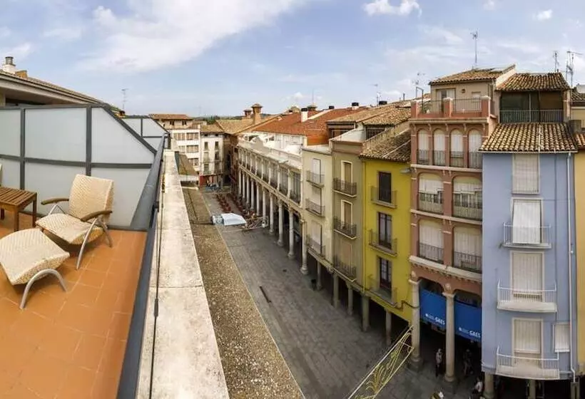 سوییت, Gran Hotel Ciudad De Barbastro