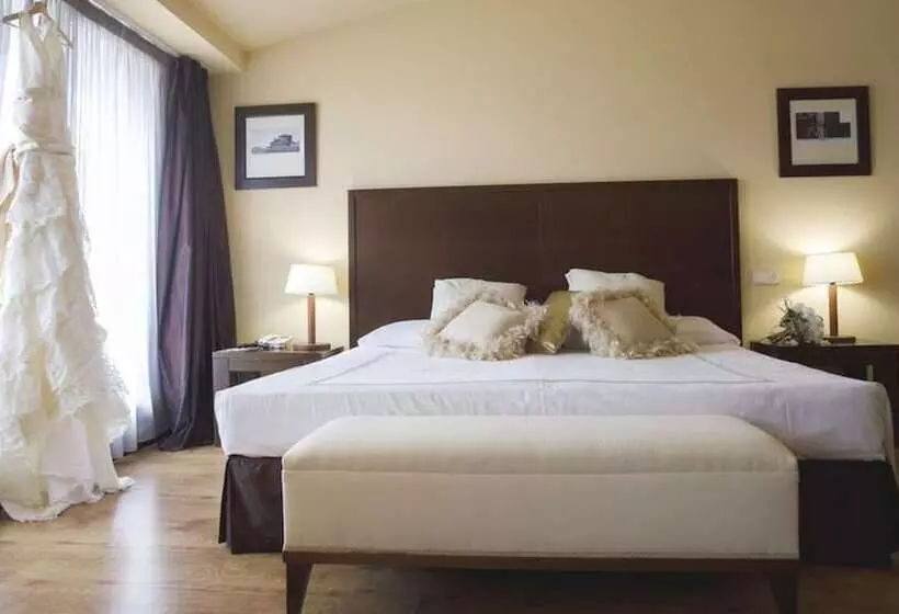 سوییت, Gran Hotel Ciudad De Barbastro