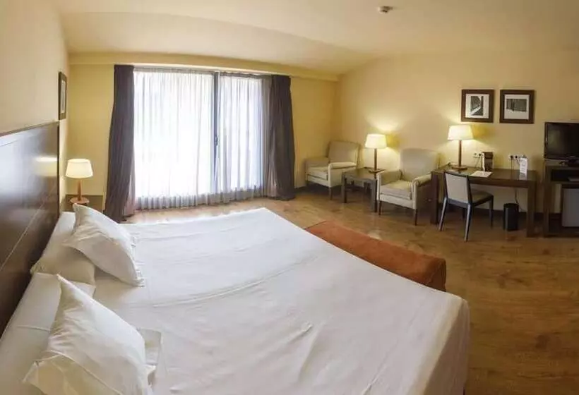 سوییت جونیور, Gran Hotel Ciudad De Barbastro