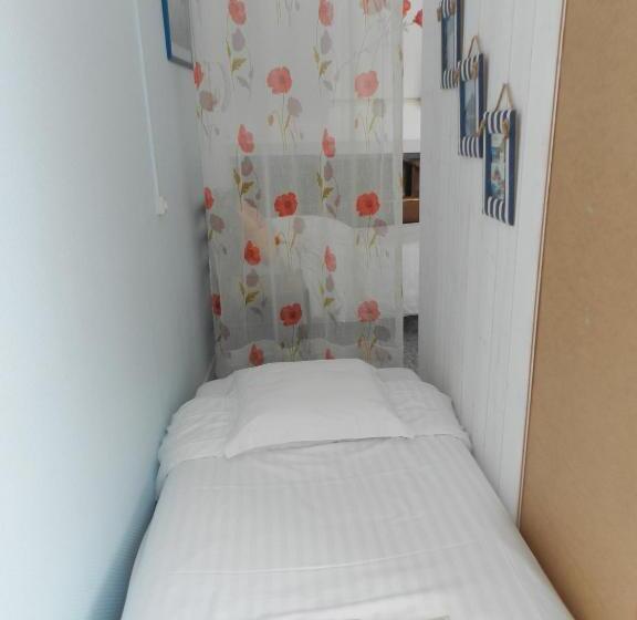 ベーシック４人部屋, Hôtel Le Vivier Wissant   Centre Village   Côte D Opale   Baie De Wissant   2caps