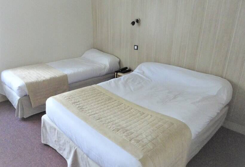 Номер Стандарт Трехместный, La Bonne Auberge