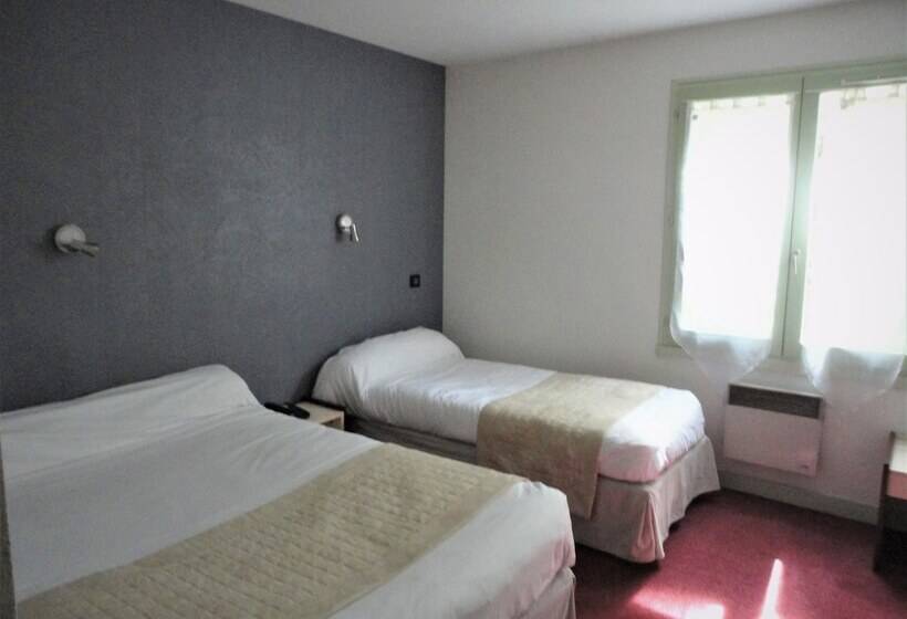 غرفة قياسية ثلاثية, La Bonne Auberge