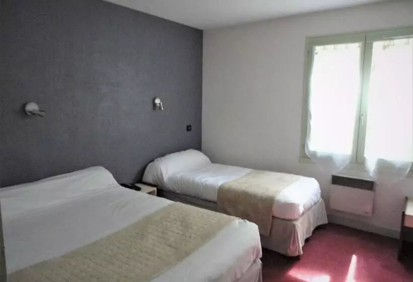 スタンダードトリプルルーム, La Bonne Auberge