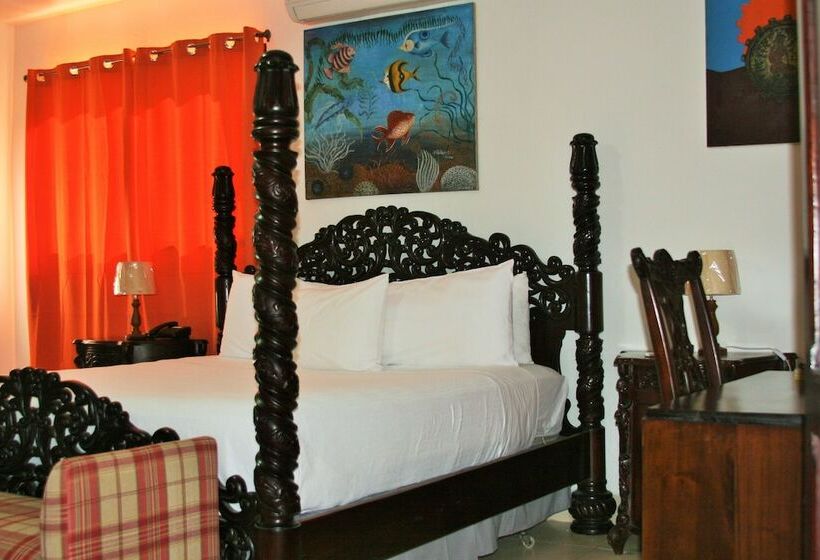 سوییت اجرایی, La Posada Del Arcangel