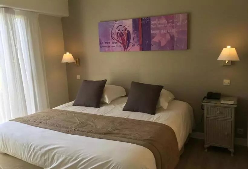 Standard Yhden Hengen Huone, Logis Hôtel Val De Vienne